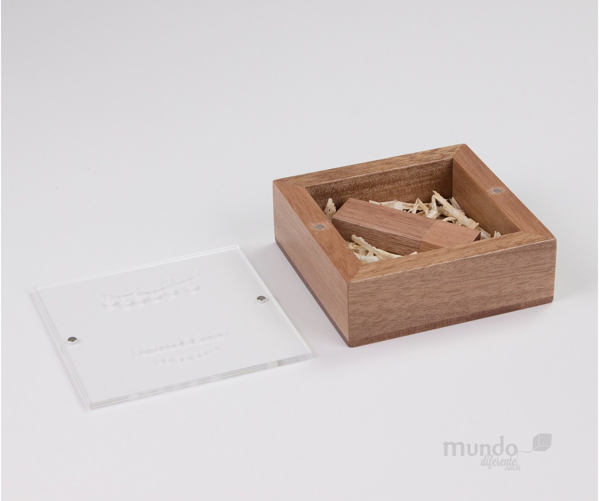 New Cute Box - Caixa de Madeira Jequitiba Rosa com tampa acrílica Personalizada