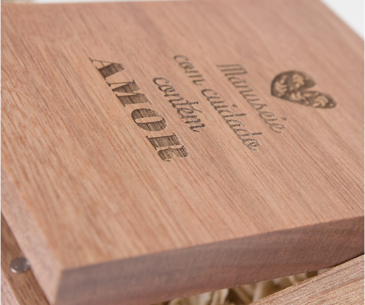 NOVA Unique Box - Caixa de Madeira em Jequitiba Rosa 10x10cm