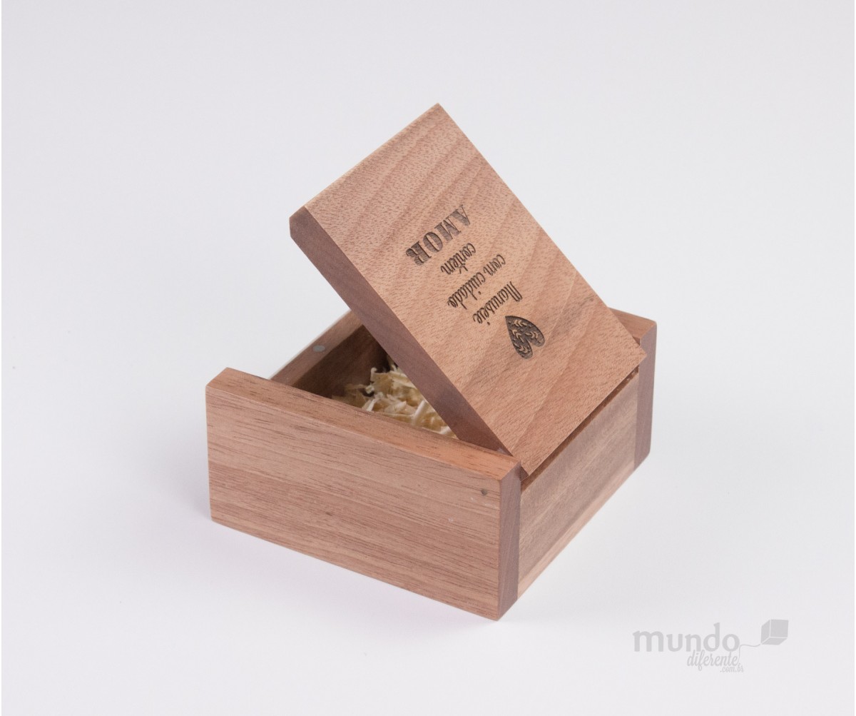 NOVA Unique Box - Caixa de Madeira em Jequitiba Rosa 10x10cm