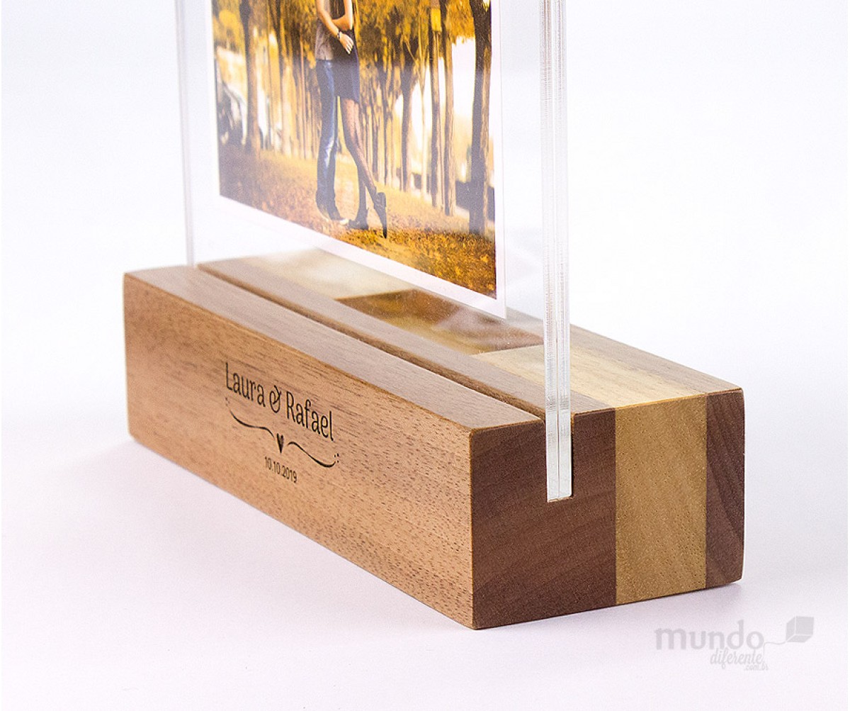 Wood Frame - Porta retrato 10x15 Horizontal com suporte para pendrive